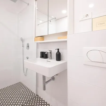 Daire Beachfront Antonio Miro Trogir