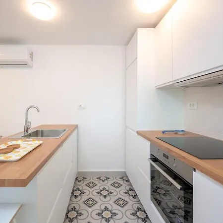 Daire Beachfront Antonio Miro Trogir