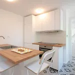Beachfront Antonio Miro Apartment *