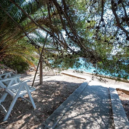 Beachfront Antonio Miro 아파트 트로기르