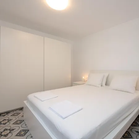 Beachfront Antonio Miro *