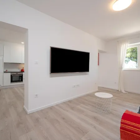 Beachfront Antonio Miro *