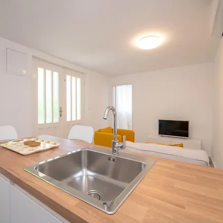 شقة Beachfront Antonio Miro