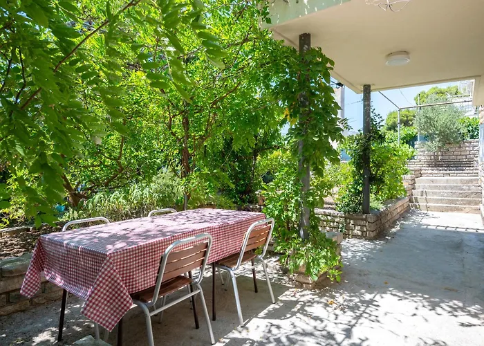 Beachfront Antonio Miro דירה טרוגיר