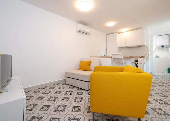 Beachfront Antonio Miro דירה *