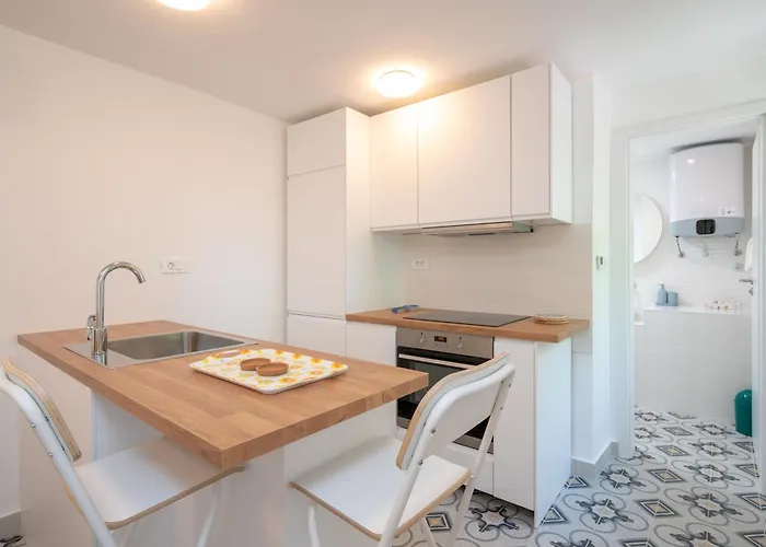 Beachfront Antonio Miro דירה *